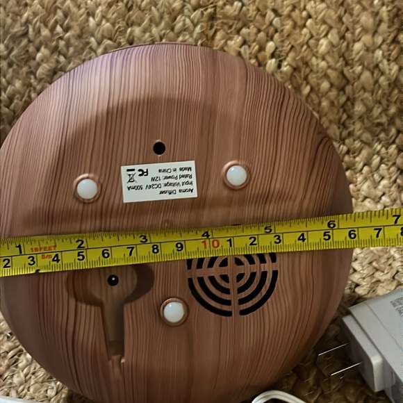 Aroma Essential Oil Diffuser Ultrasonic Cool Mist Humidifier - Color LED Lights - Picture 6 of 7